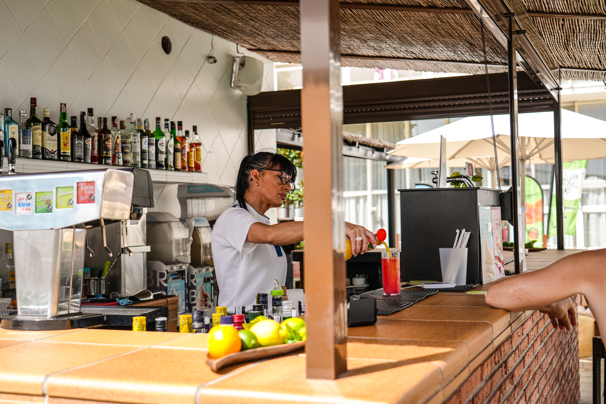 cocktails-and-bar-closeup---htop-platja-park_53893490703_o