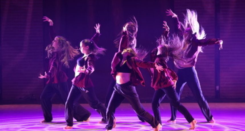 4C984ED4-3CDF-4A78-852C-74EB1ADEF21C_4_5005_c